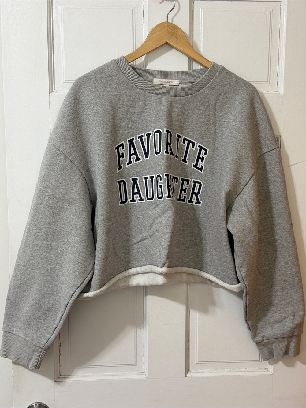 Favorite Daughter Heather Gray Cropped Crewneck Sweatshirt